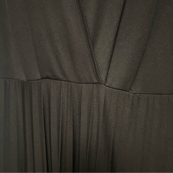 Kimono pleated maxi dress | ASOS DESIGN Curve | Size 14 | Black - Picture 6 of 9